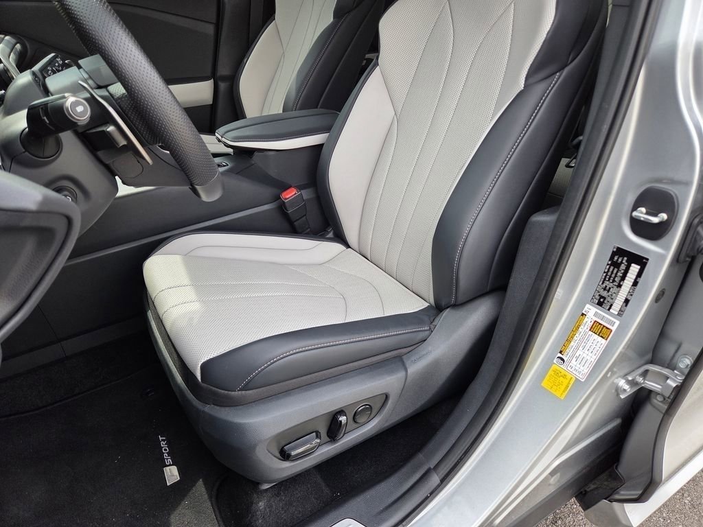 Certified Used 2025 CELESTIAL SILVER Lexus 500h F SPORT Premium image 8