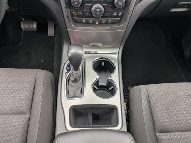 Used 2020 Bright White Clearcoat Jeep Laredo image 18