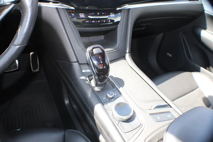 2024 Cadillac XT6 Sport - Photo 13