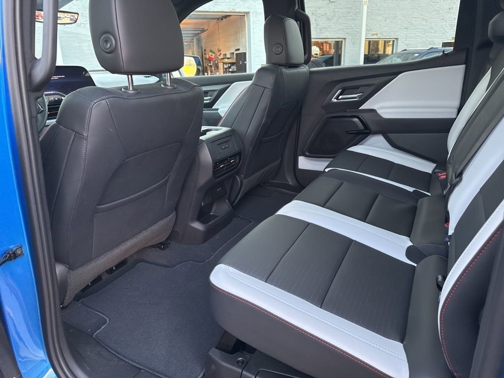 2025 Chevrolet Silverado EV RST - Photo 15
