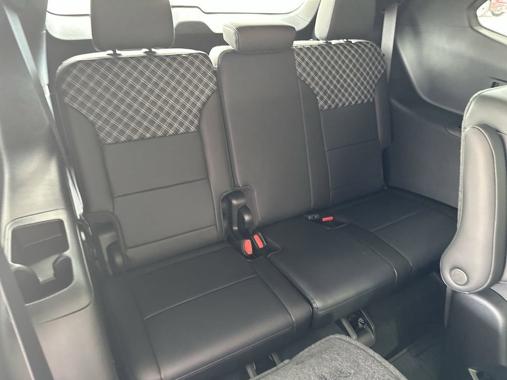 2026 GMC Acadia Denali - Photo 40