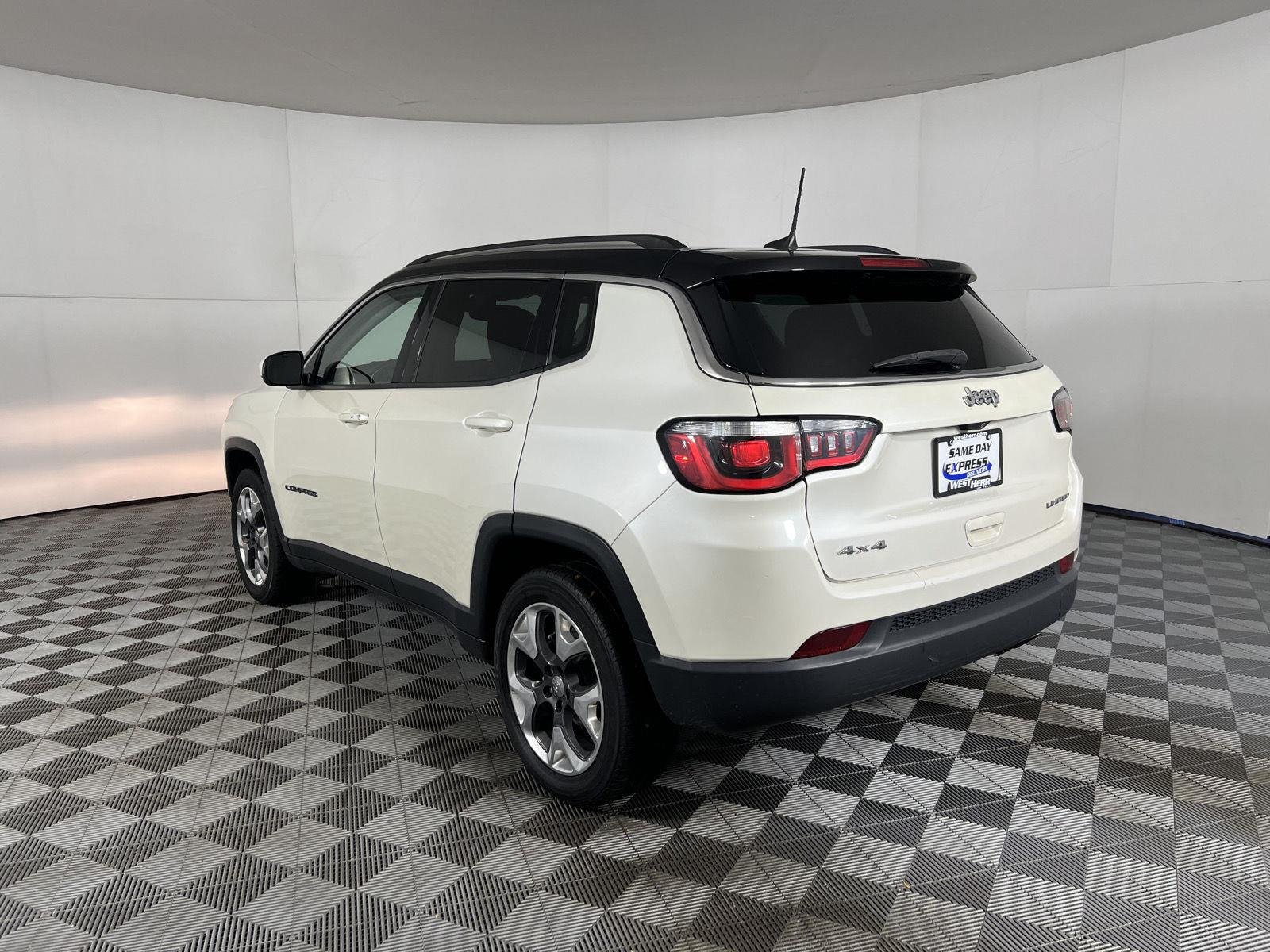 Used 2019 Pearl White Tri-Coat Jeep Limited image 7