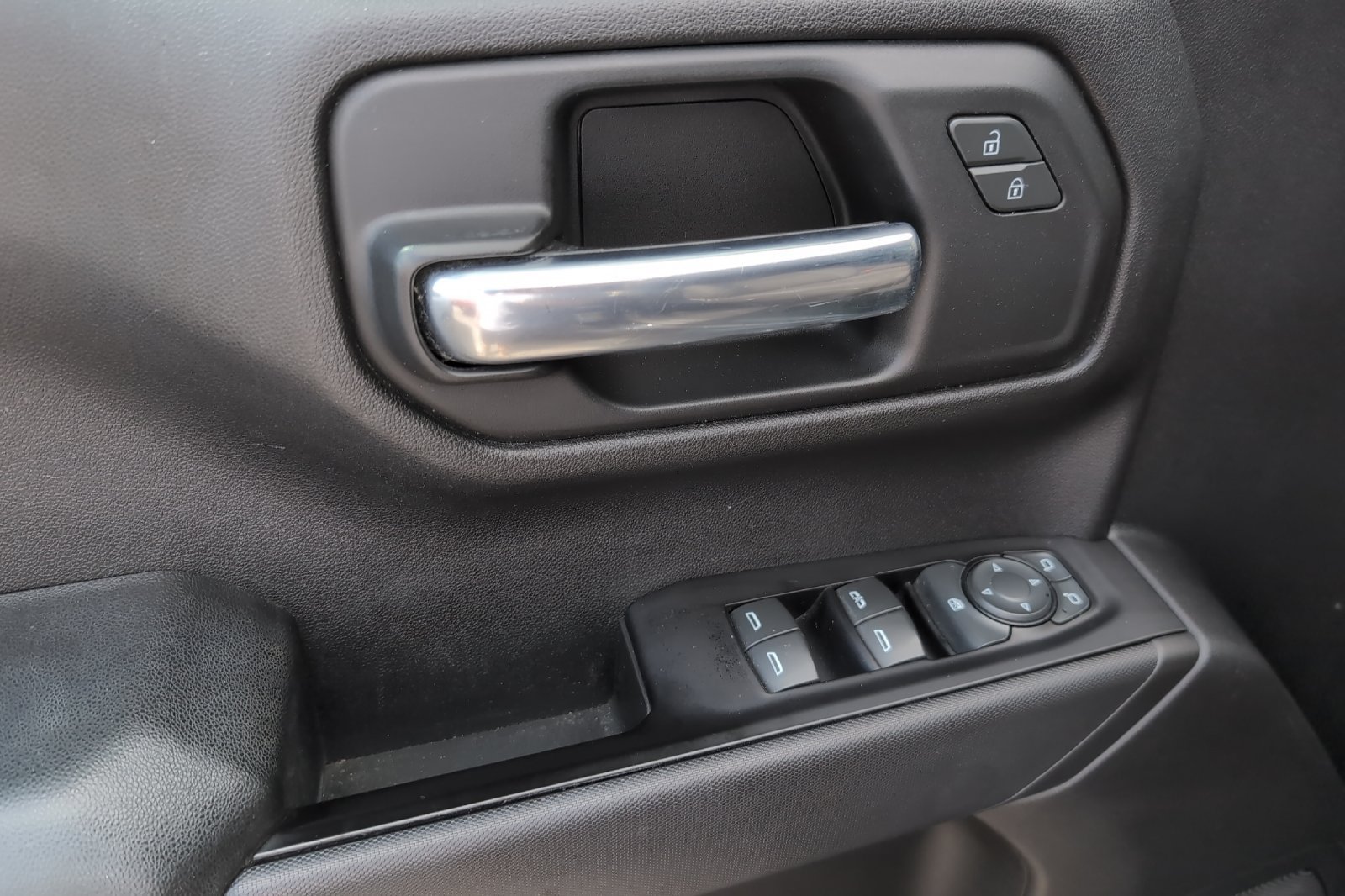 Used 2019 Black Chevrolet Custom Trail Boss image 12