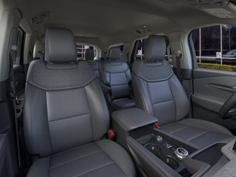 New 2026 Star White Metallic Tri-Coat Ford Active image 10