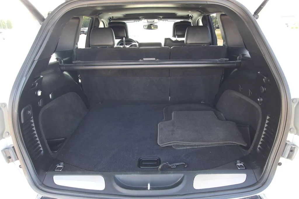 Used 2018 White Jeep Limited image 15