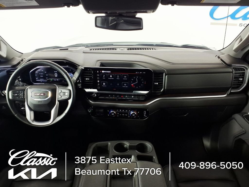 Used 2025 White GMC SLT image 13