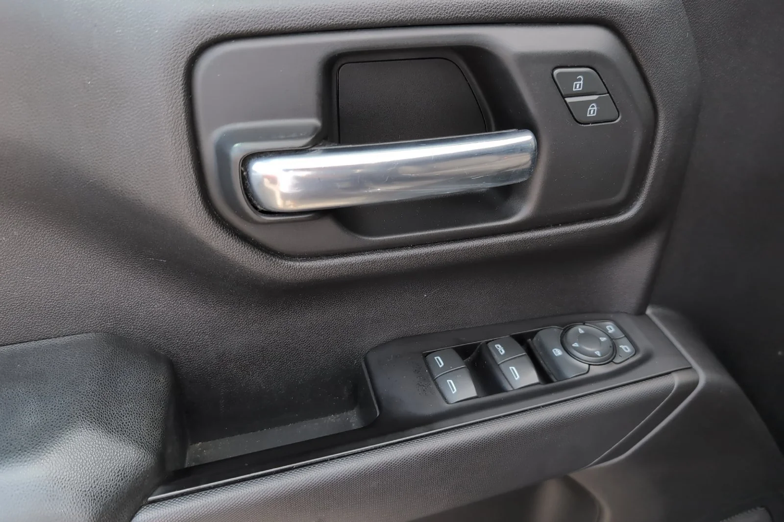 Used 2019 Black Chevrolet Custom Trail Boss image 12