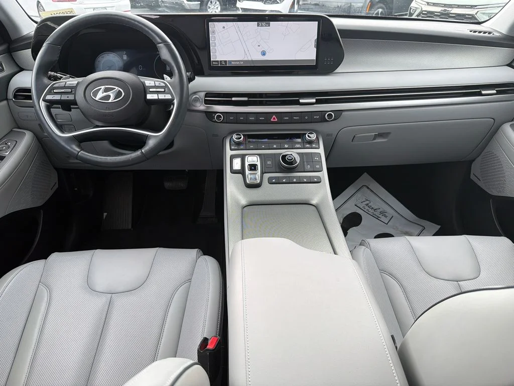 Used 2024 White Hyundai SEL image 23