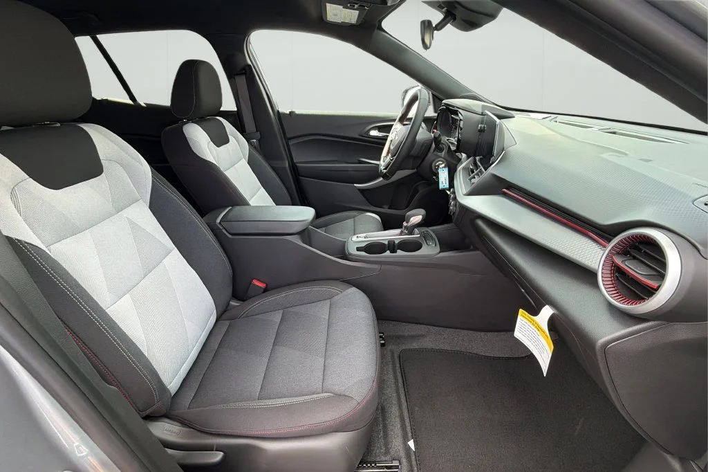 New 2026 Sterling Gray Metallic Chevrolet 1RS image 15