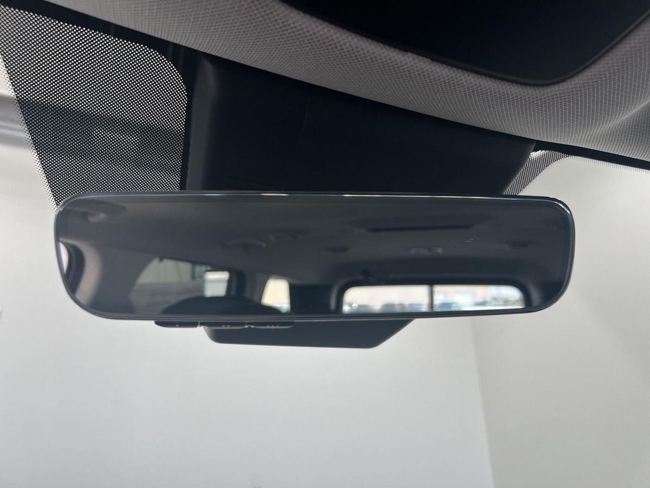 New 2027 Creamy White Pearl Hyundai SEL Premium 8P image 21