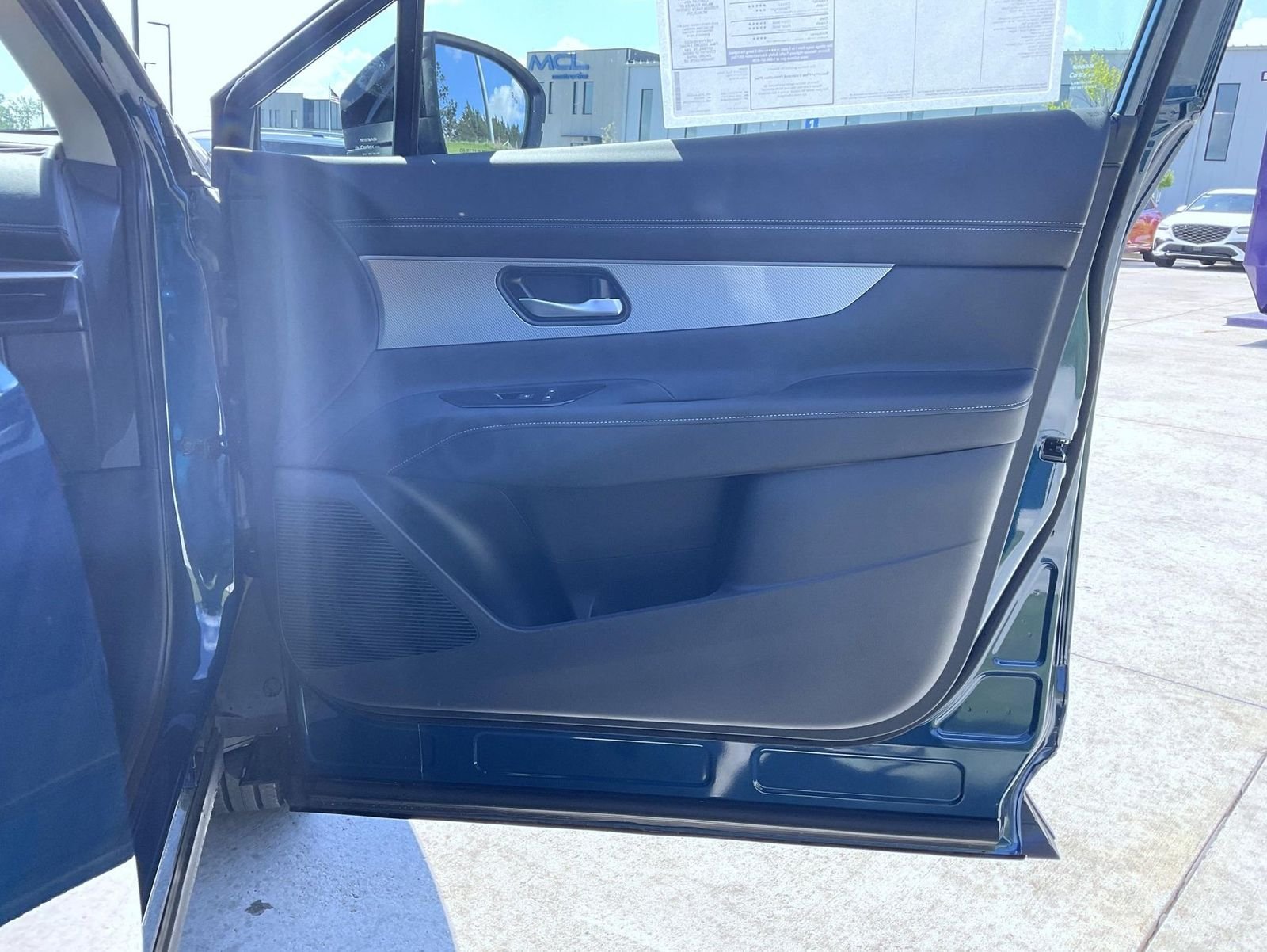 New 2026 Aurora Blue Pearl Metallic / Super Black Two-tone Nissan Platinum image 16