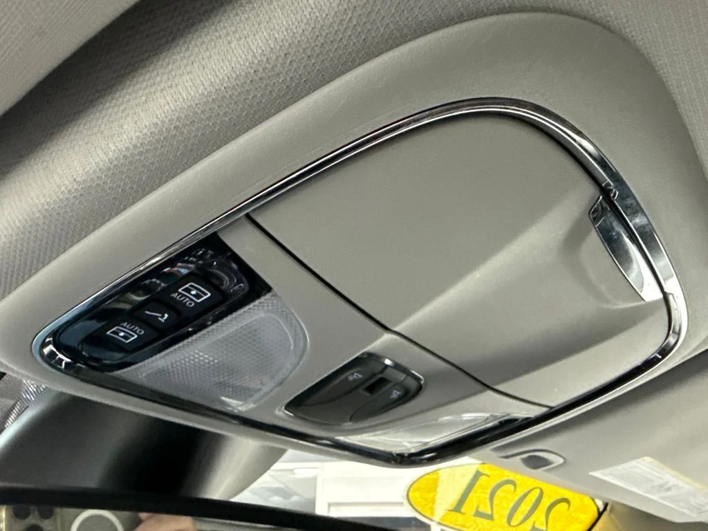 Used 2021 Beige Jeep Trailhawk image 28