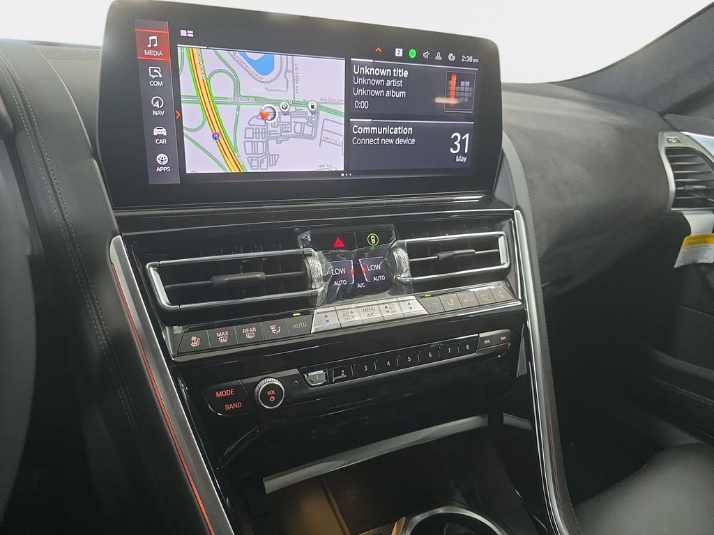 2026 BMW 8 Series M850i - Photo 12