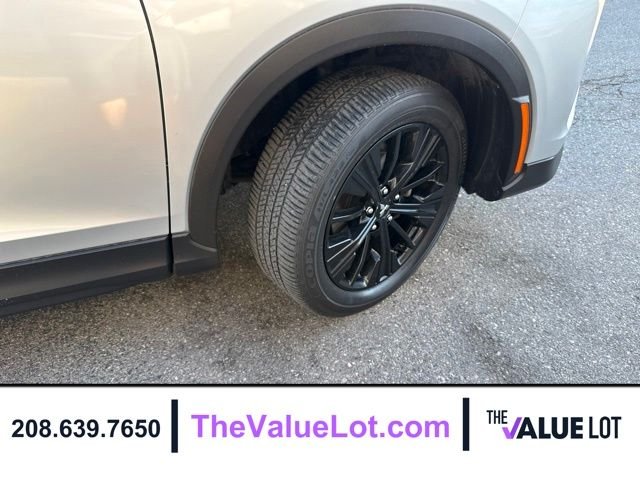 Used 2022  Mitsubishi LE image 11