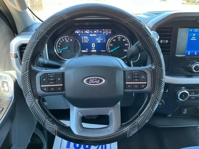 Used 2023 Silver Metallic Ford XLT image 27