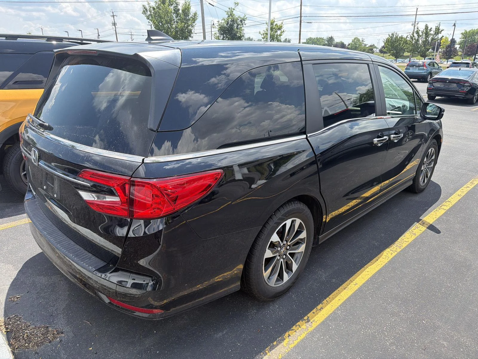 Used 2024 Crystal Black Pearl Honda EX-L image 12
