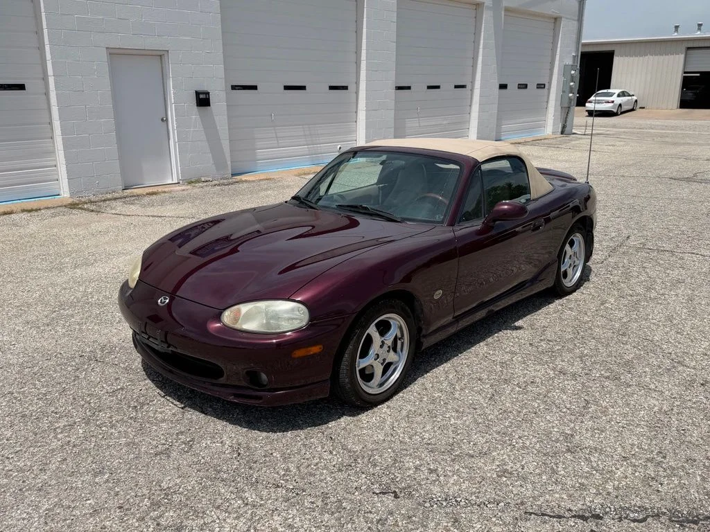 Used 2000 Red Mazda LS image 7