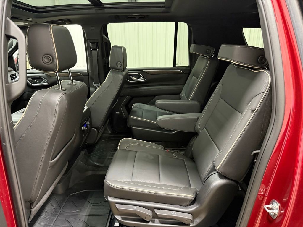 2024 Chevrolet Suburban Premier - Photo 33