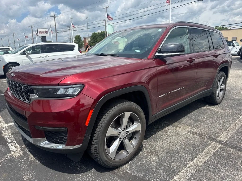 Used 2021 Red Jeep Limited image 7