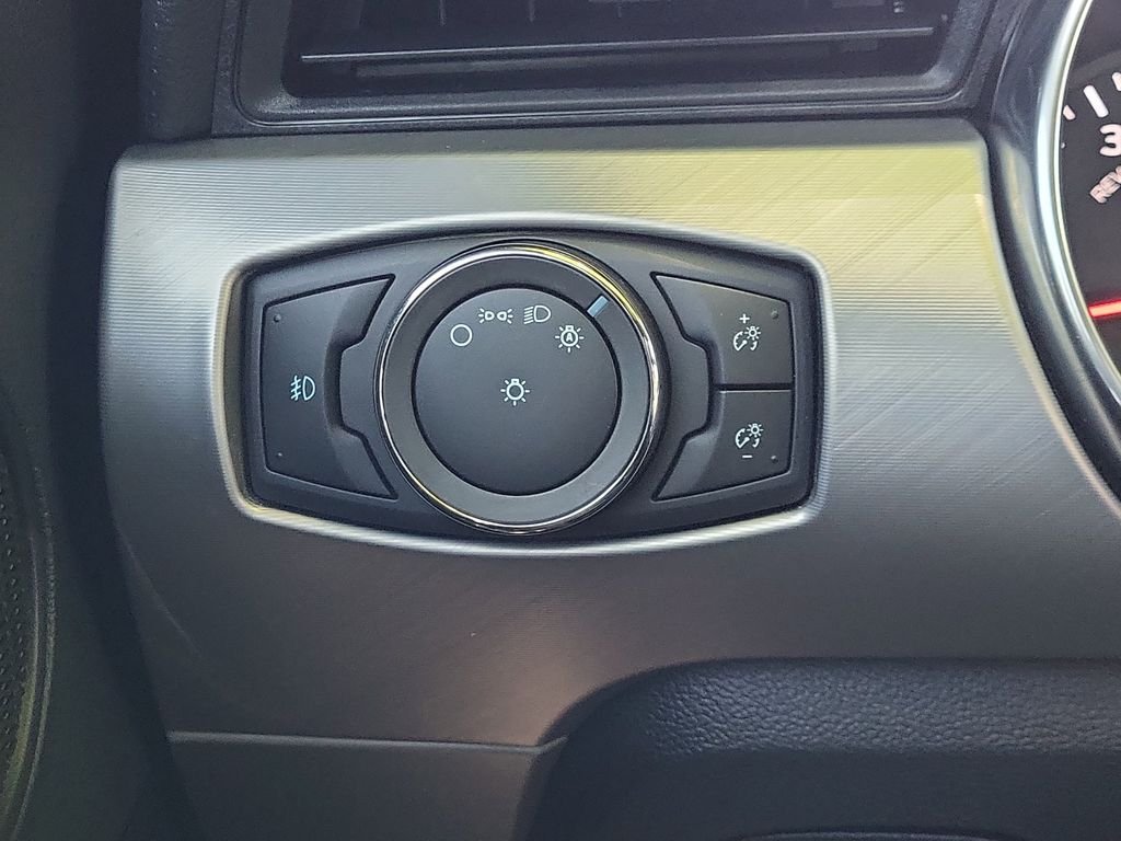 Used 2021 Blue Ford GT Premium image 32
