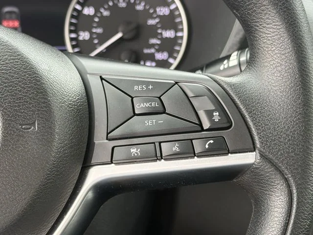 Used 2025 Gray Nissan SV image 11