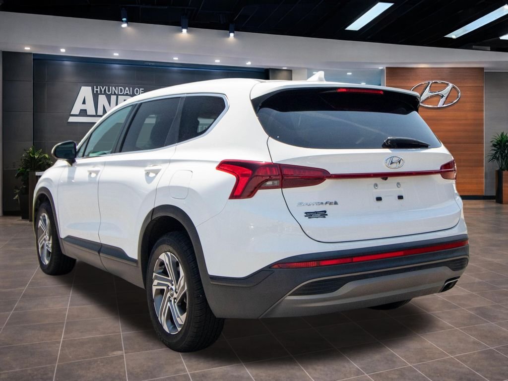 Used 2023 White Hyundai SE image 11
