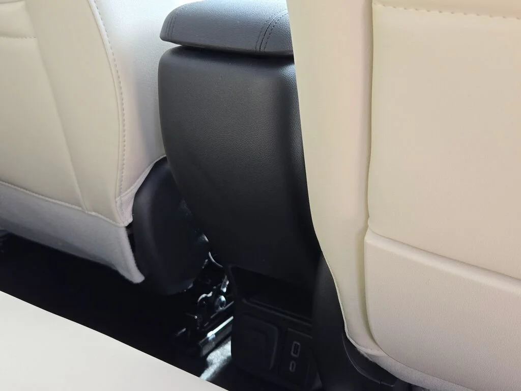 Used 2026 White Buick Avenir image 11