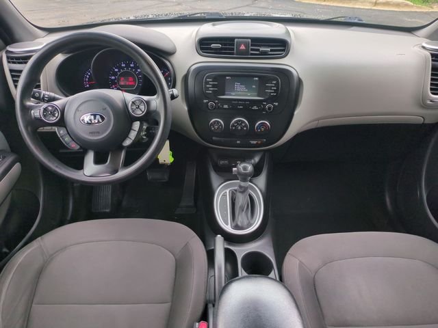 Used 2016 Black Kia Base image 22