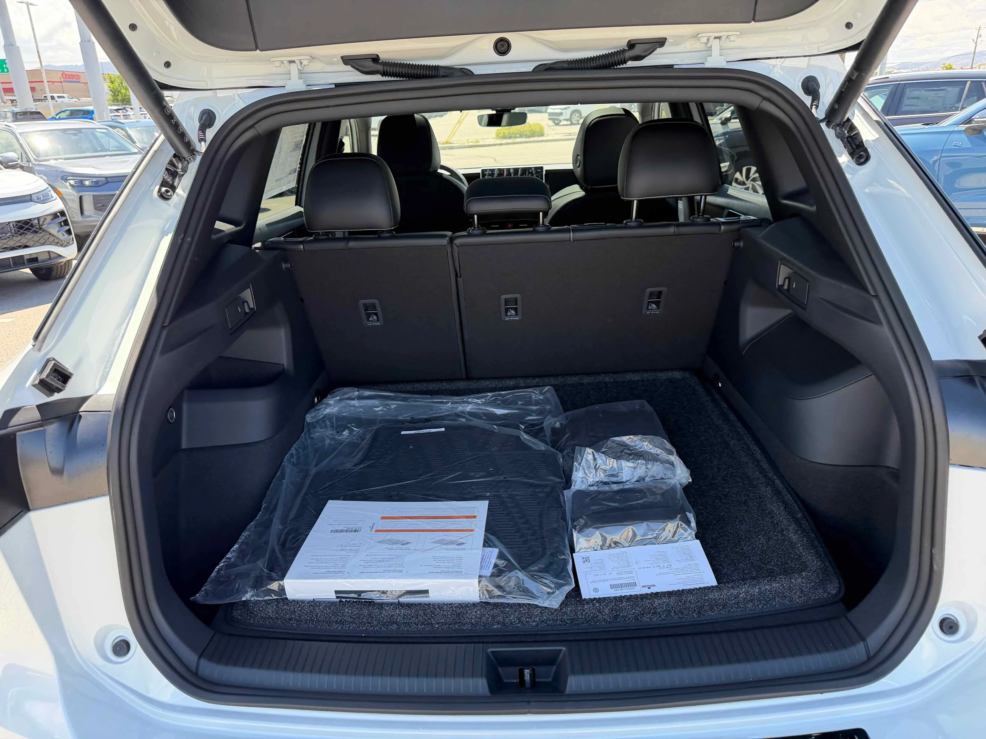 New 2026 Opal White Volkswagen SE R-Line Black image 29