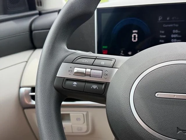 Used 2026 White Hyundai SEL image 12