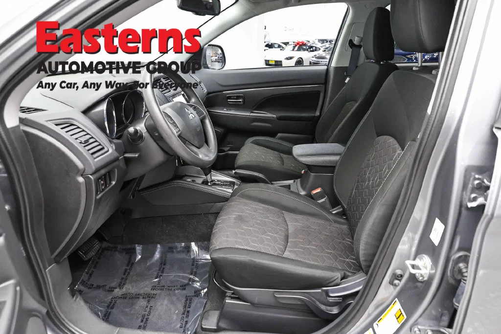 Used 2024 Gray Mitsubishi 2.0 ES image 14