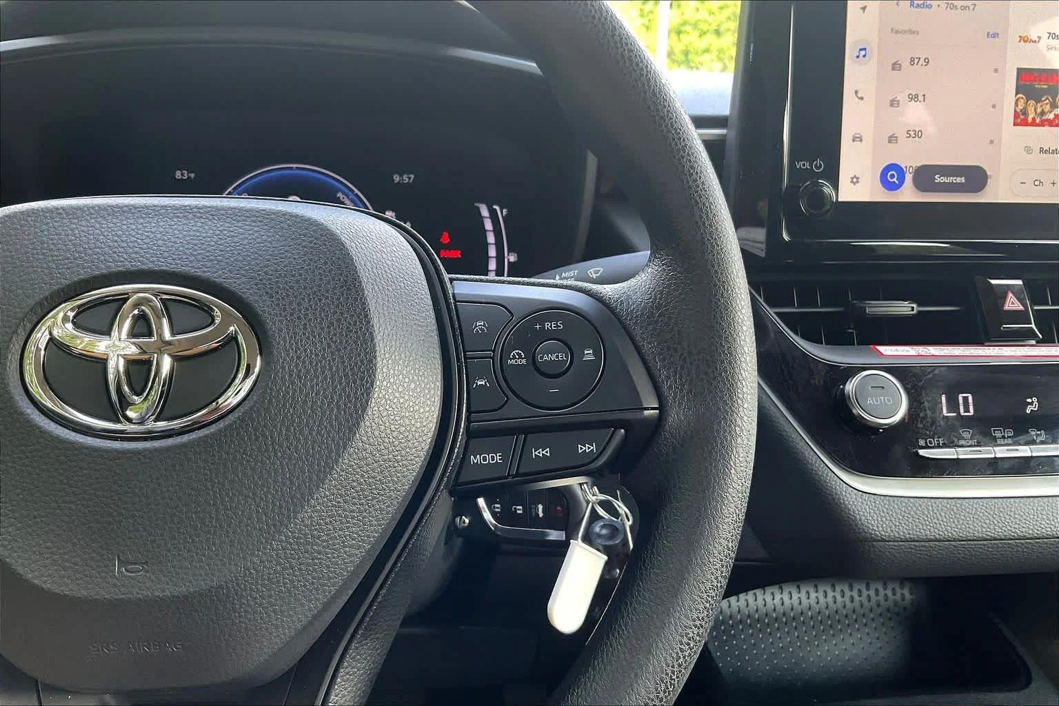 Used 2026 Ice Cap Toyota Hybrid LE image 24