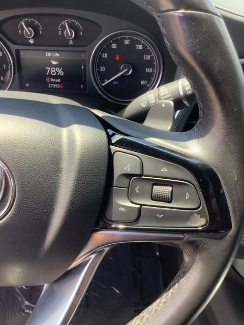 Used 2023 Summit White Buick Essence image 27