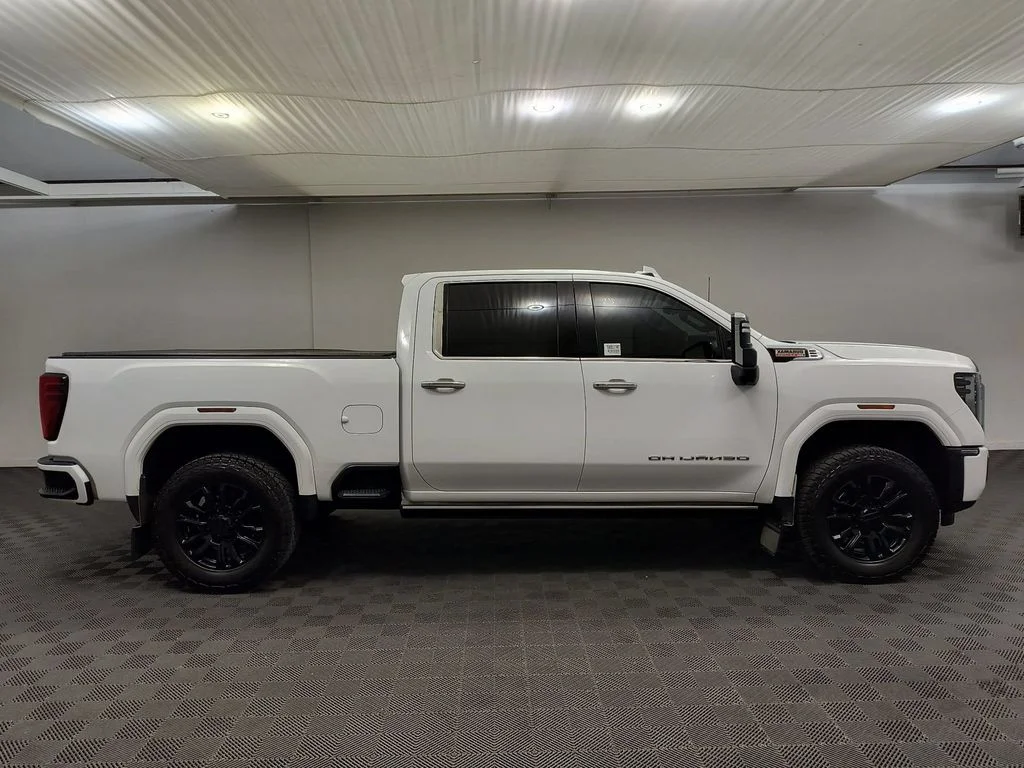 Used 2024 Summit White GMC Denali image 8