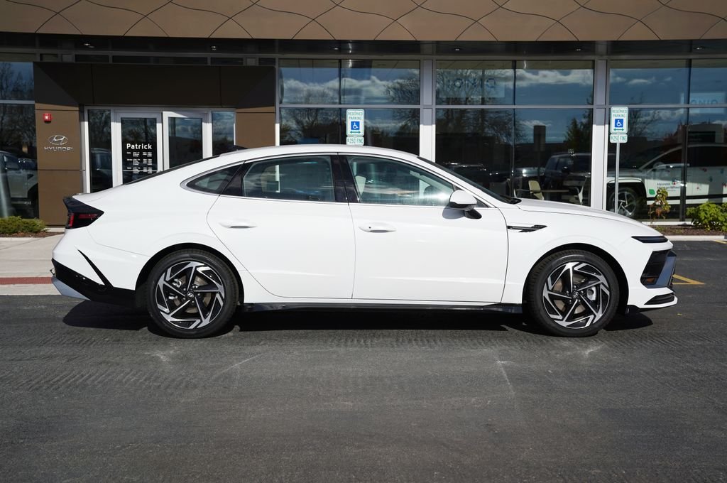 New 2026 Serenity White Hyundai SEL Sport image 24