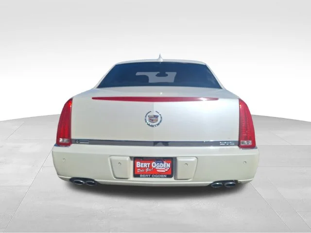 Used 2009 White Cadillac Base image 6