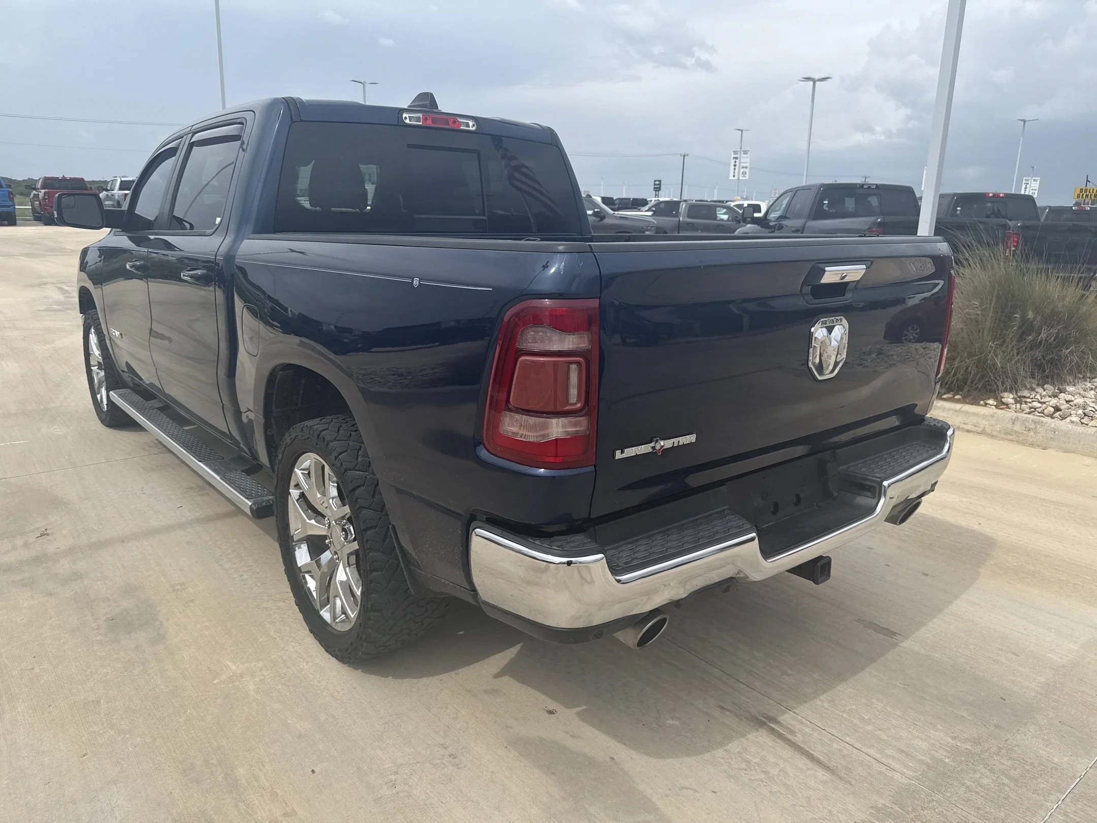 Used 2019 Blue Ram Big Horn/Lone Star image 3
