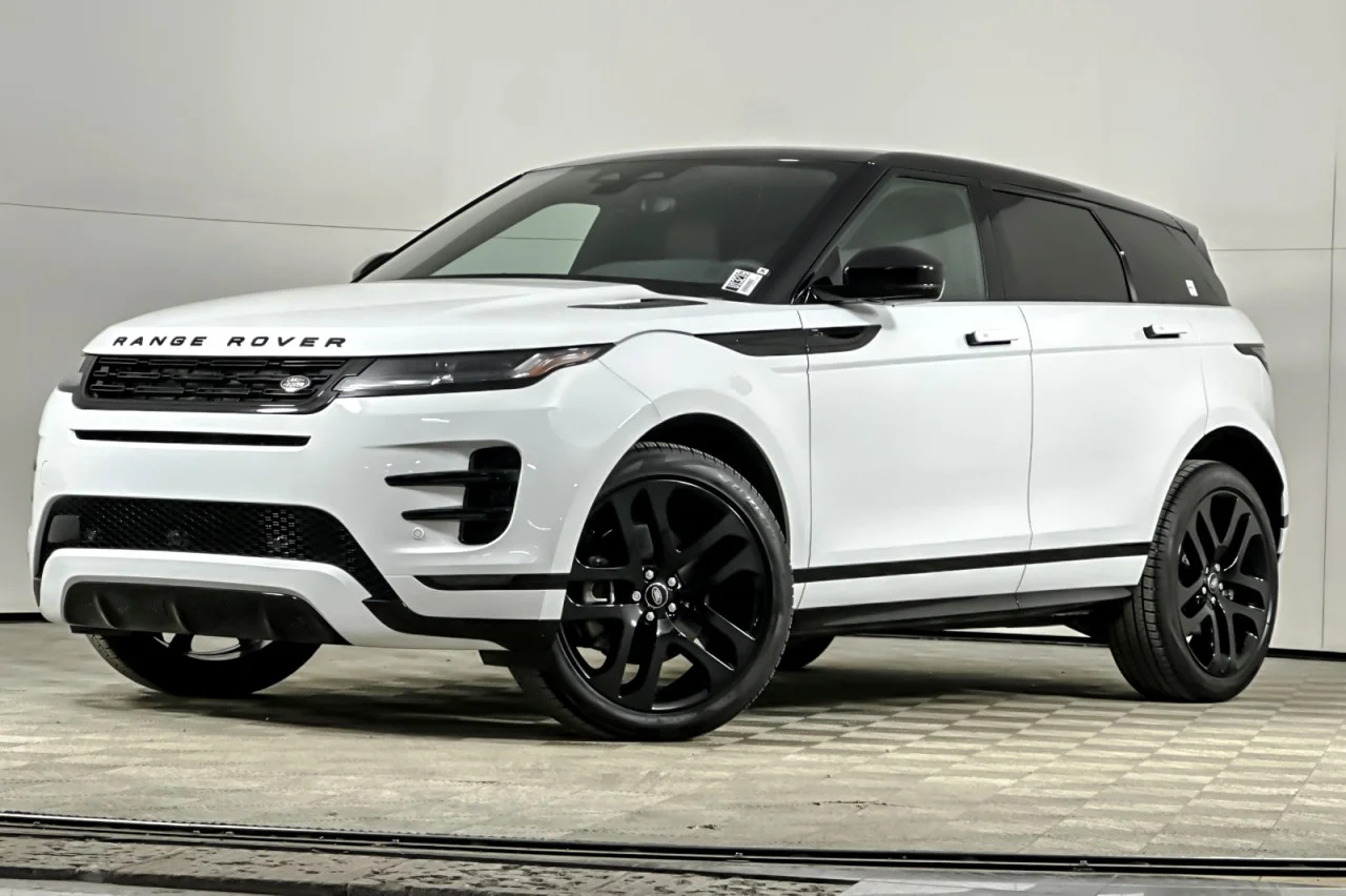 Used 2024 WHITE Land Rover Dynamic SE image 1