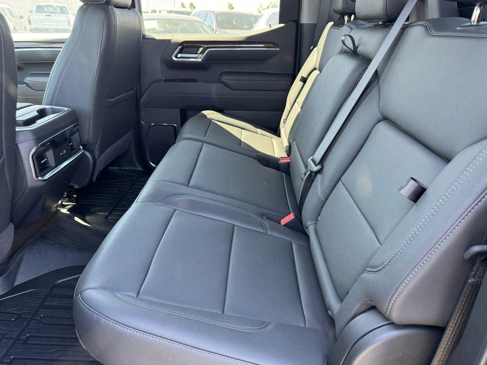 New 2026 Sterling Metallic GMC Elevation image 13