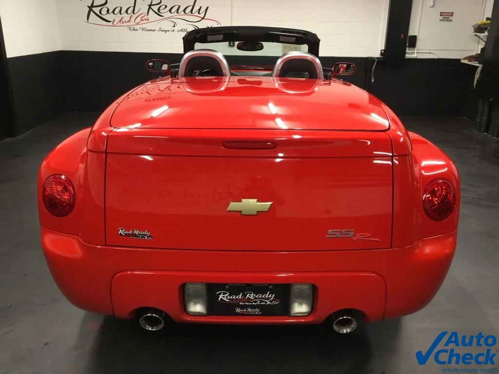 Used 2005 Red Chevrolet Base image 9