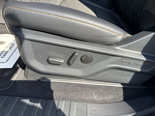 Used 2025 White Ford Tremor image 22