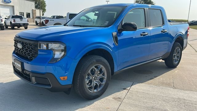 New 2025 Blue Ford XLT image 7