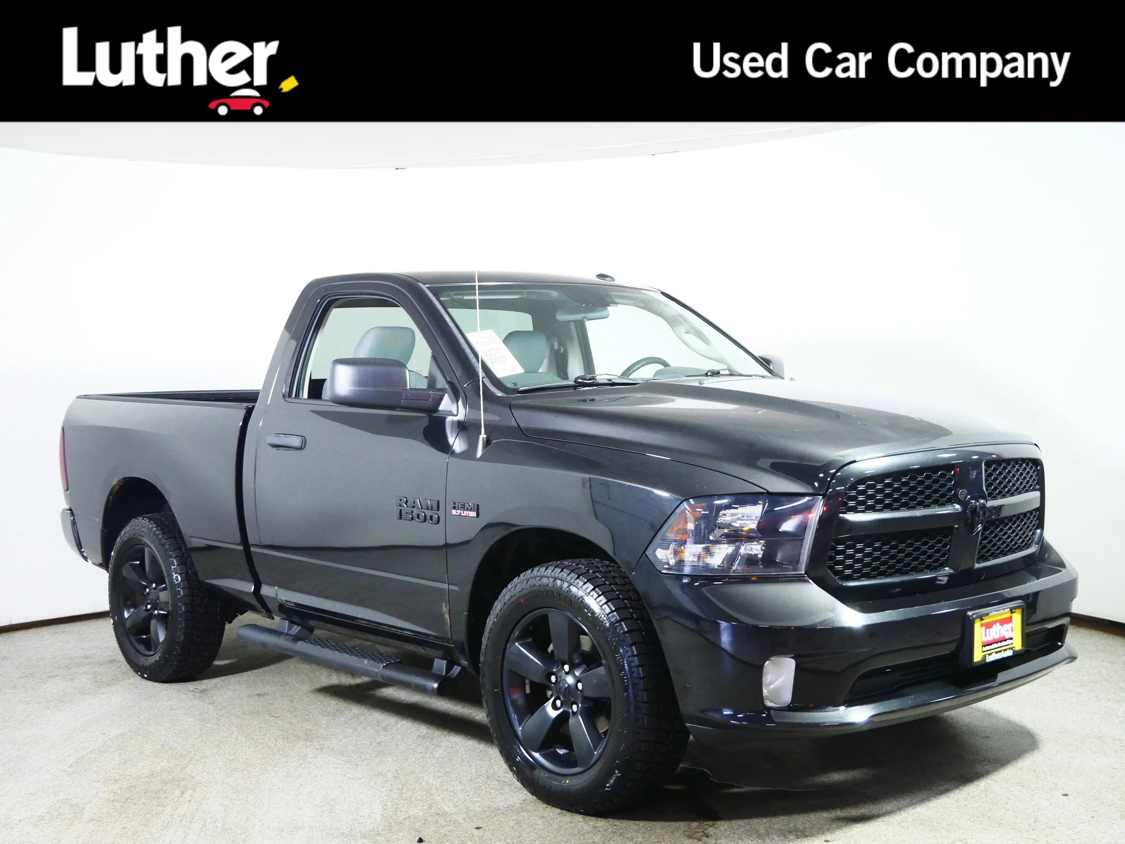 2017 RAM 1500 Express 4x4 Regular Cab 6'4's photo