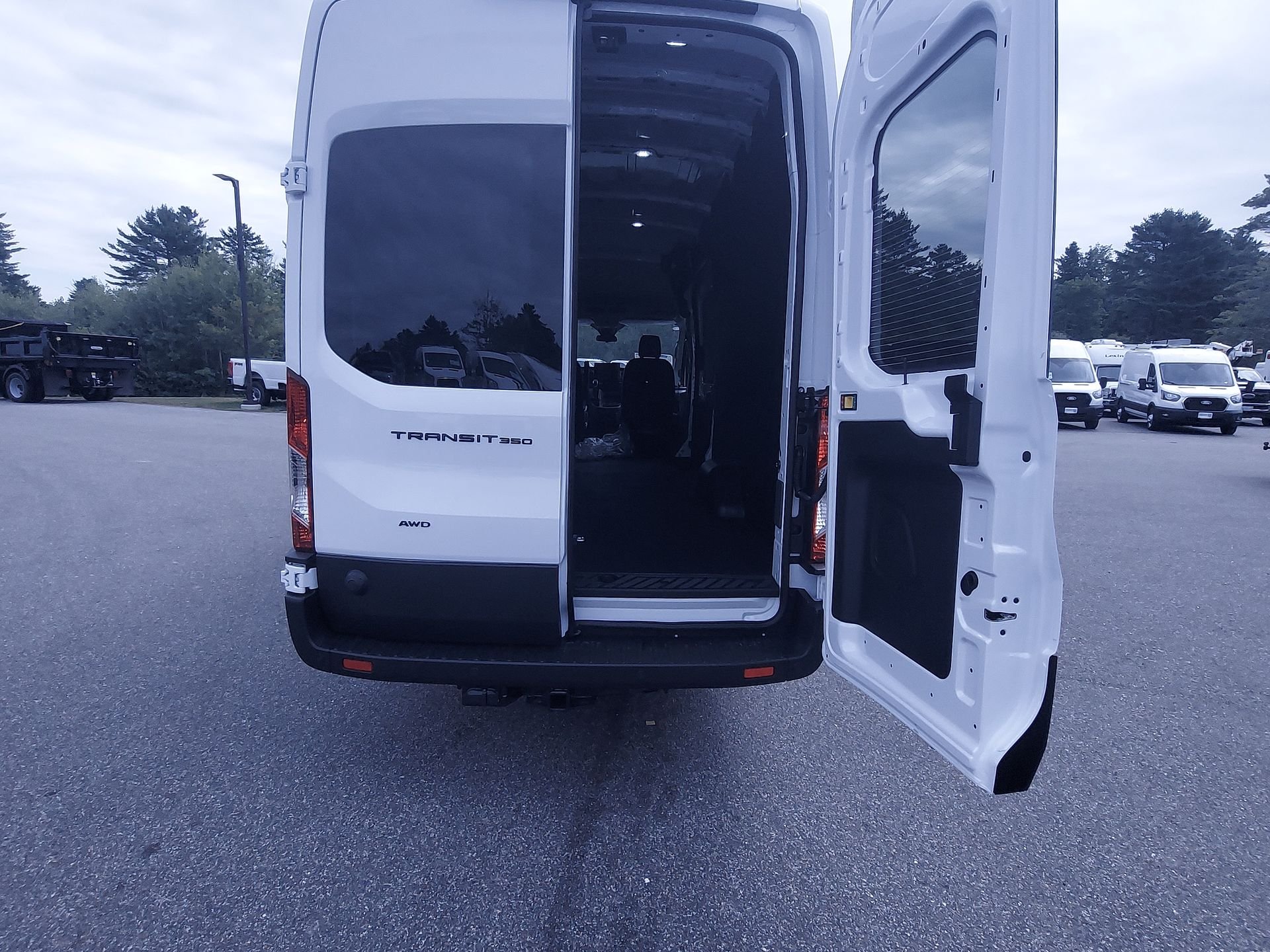New 2026 Oxford White Ford Cargo Van image 3
