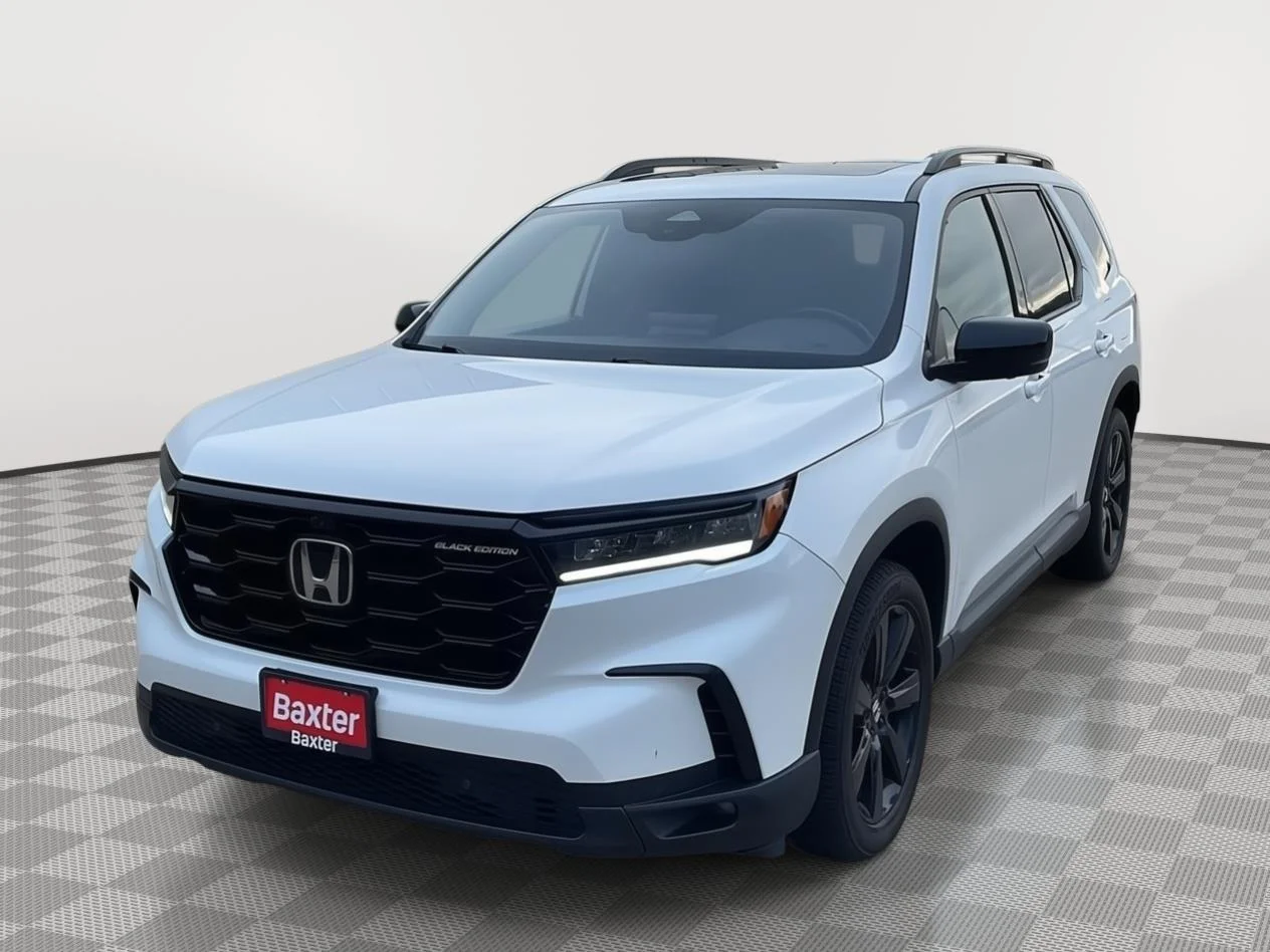 Used 2025 Platinum White Pearl Honda Black Edition image 13