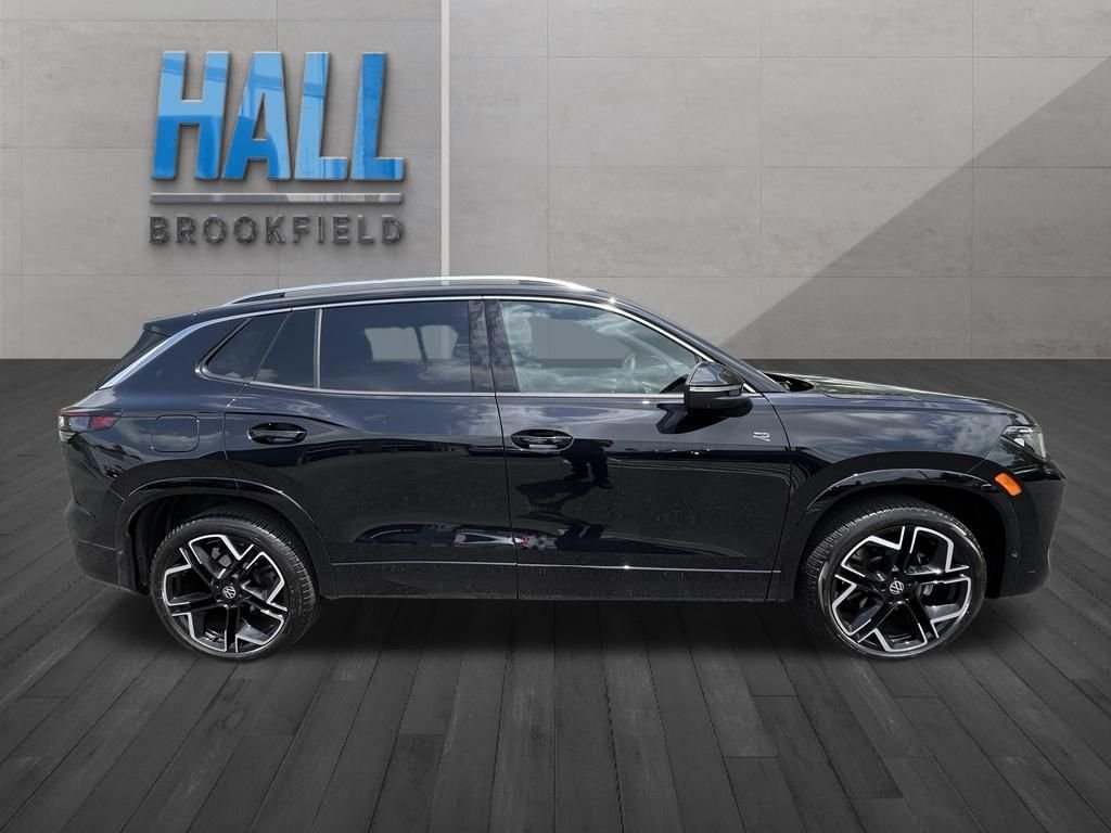 Certified Used 2025 Black Volkswagen 2.0T SEL R-Line image 7