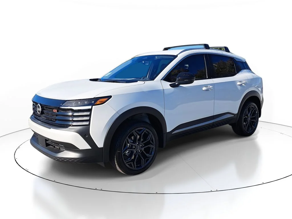 New 2026 White Nissan SR image 4