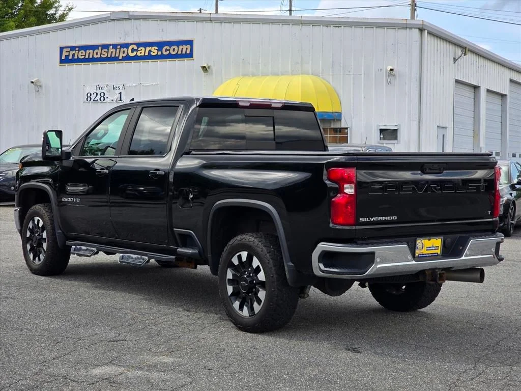 Used 2020 Black Chevrolet LT image 24