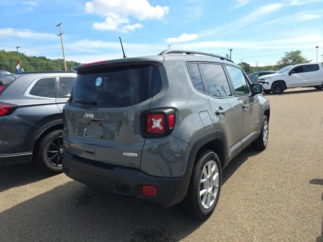 Used 2021 Gray Jeep Latitude image 8