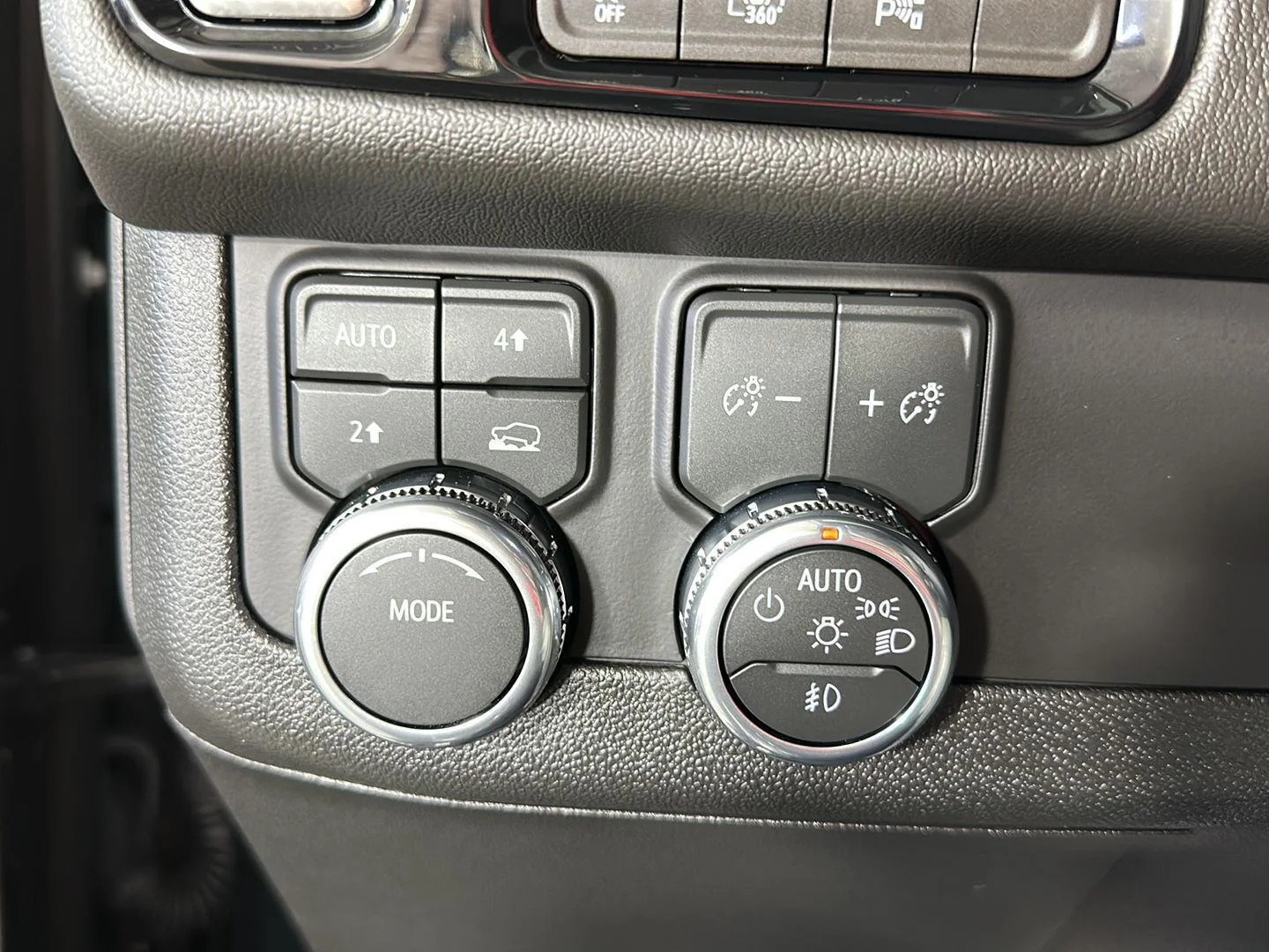Used 2026 Onyx Black GMC Denali image 15